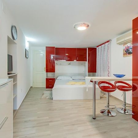 Apartments Leila Мали-Лошинь Экстерьер фото