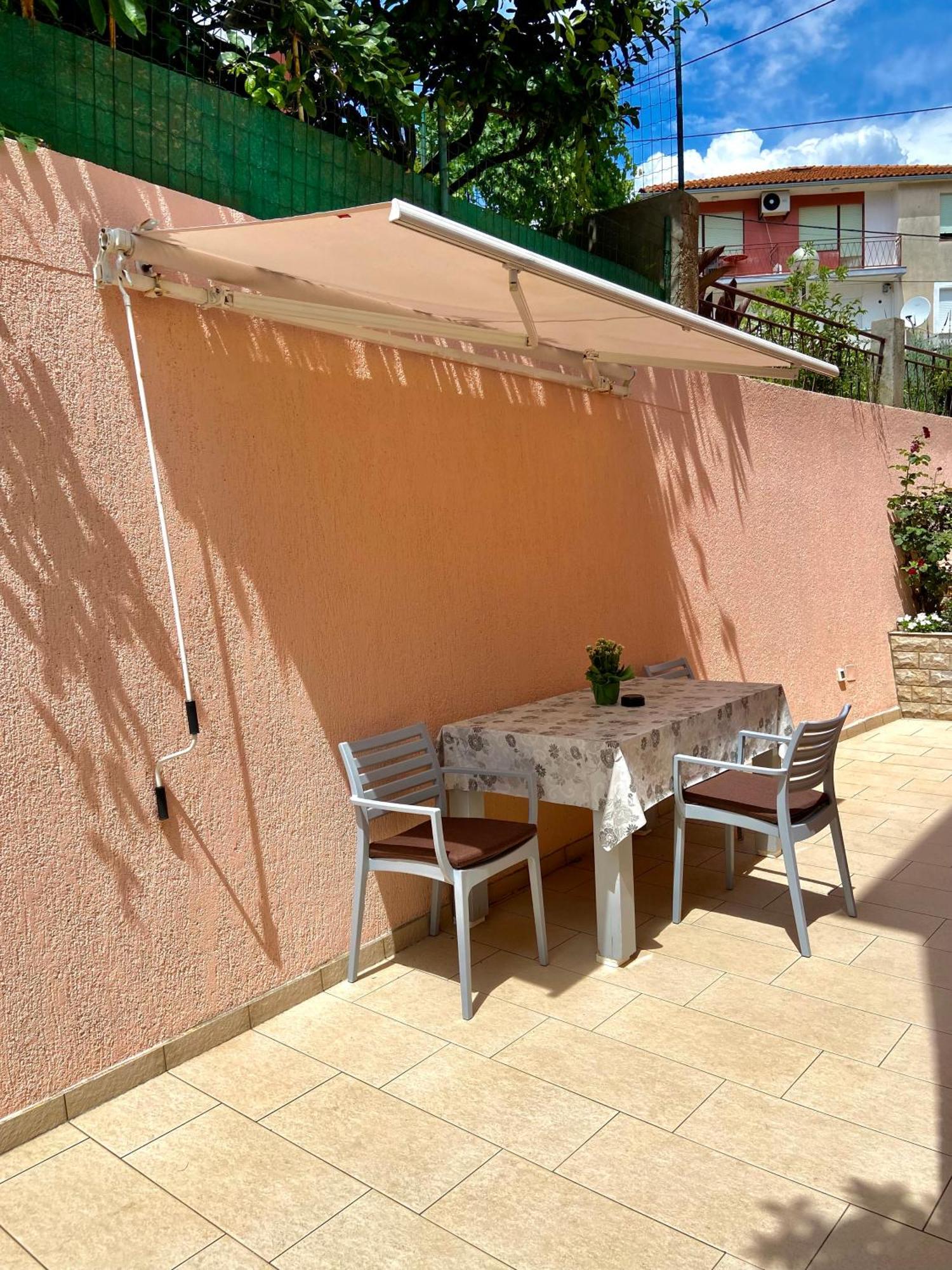 Apartments Leila Мали-Лошинь Экстерьер фото