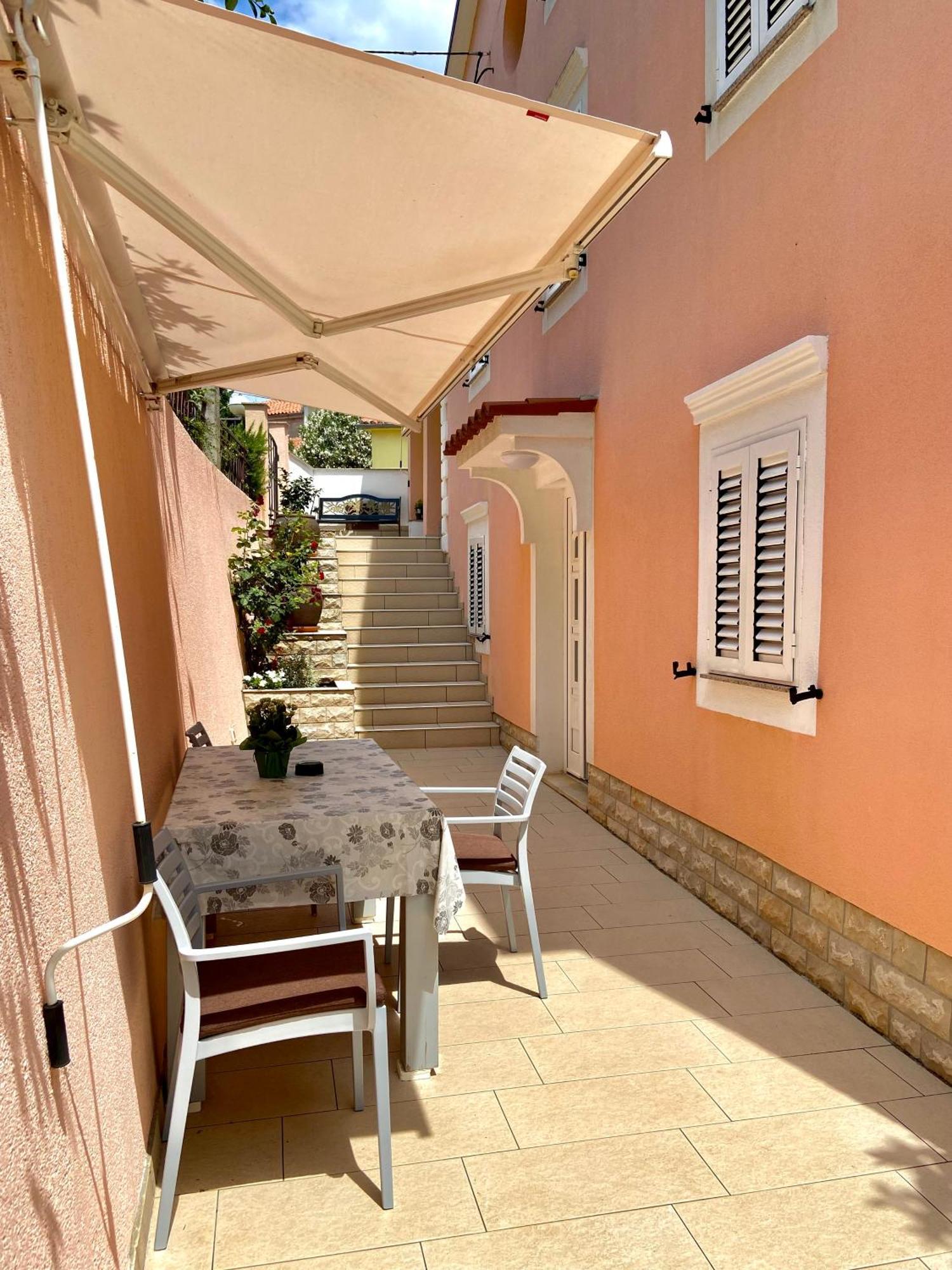 Apartments Leila Мали-Лошинь Экстерьер фото