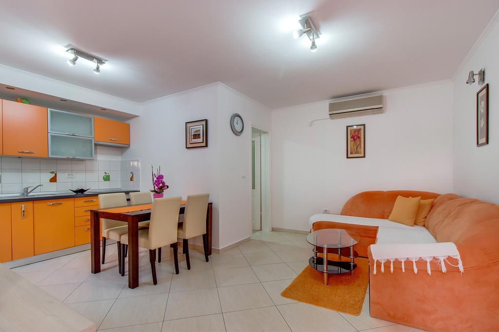 Apartments Leila Мали-Лошинь Экстерьер фото