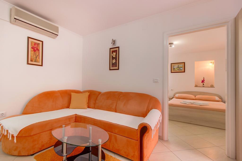 Apartments Leila Мали-Лошинь Экстерьер фото