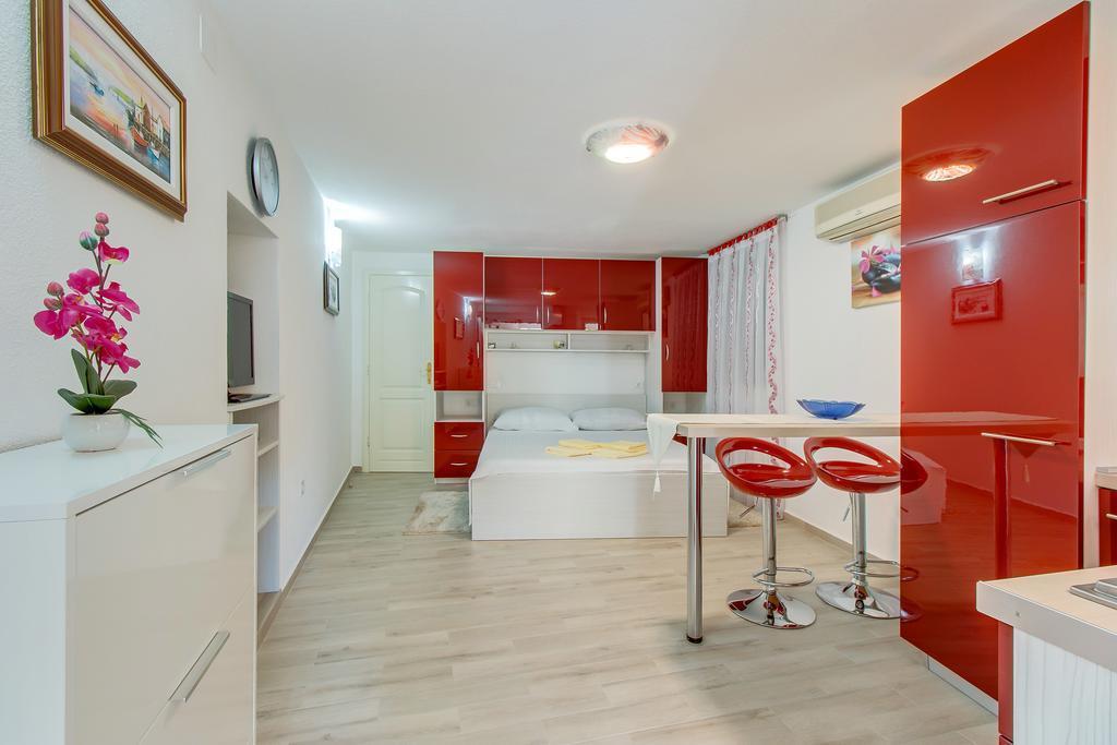 Apartments Leila Мали-Лошинь Экстерьер фото